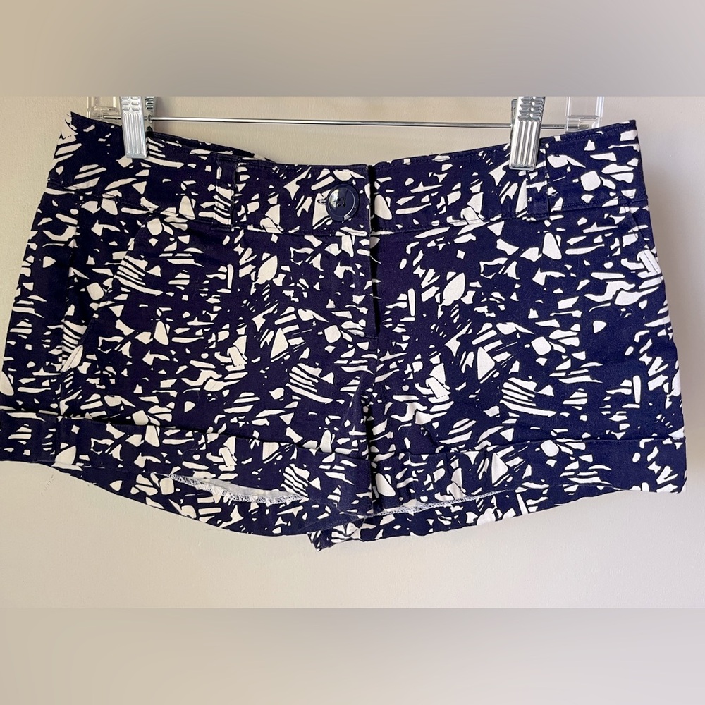 Forever 21 Women’s Patterned Shorts | Size M | Navy & White | Worn Once